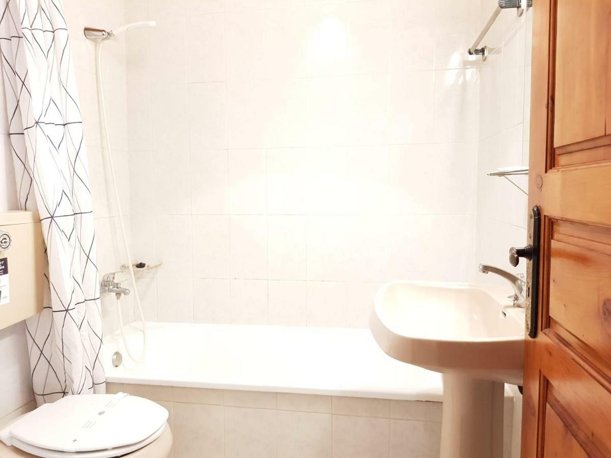 Hostel Geres ปอร์โต ภายนอก รูปภาพ