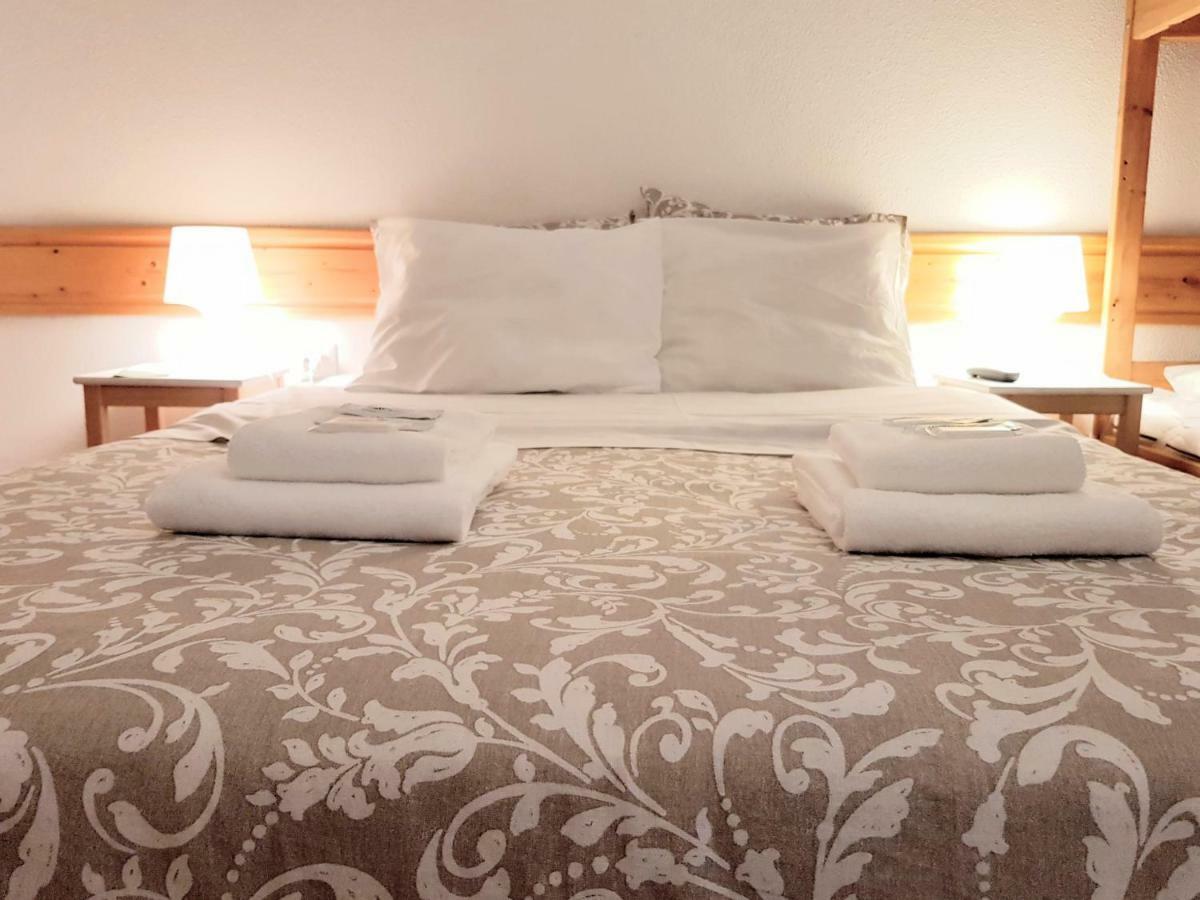 Hostel Geres ปอร์โต ภายนอก รูปภาพ